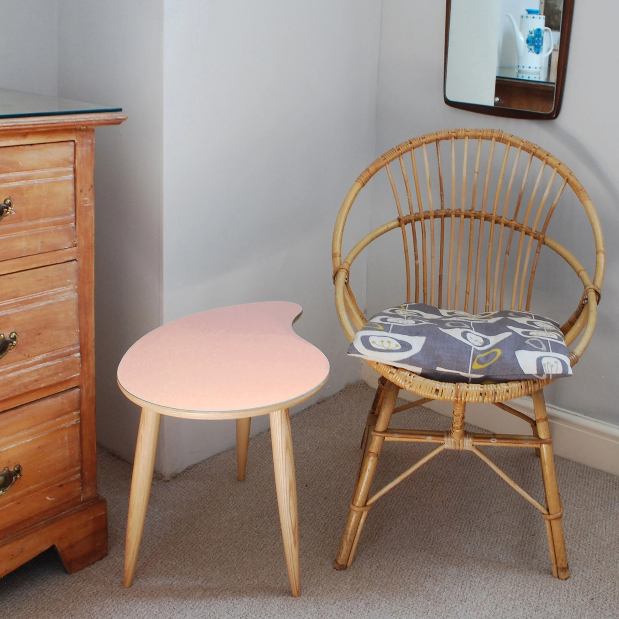 Comma Table - Image 15