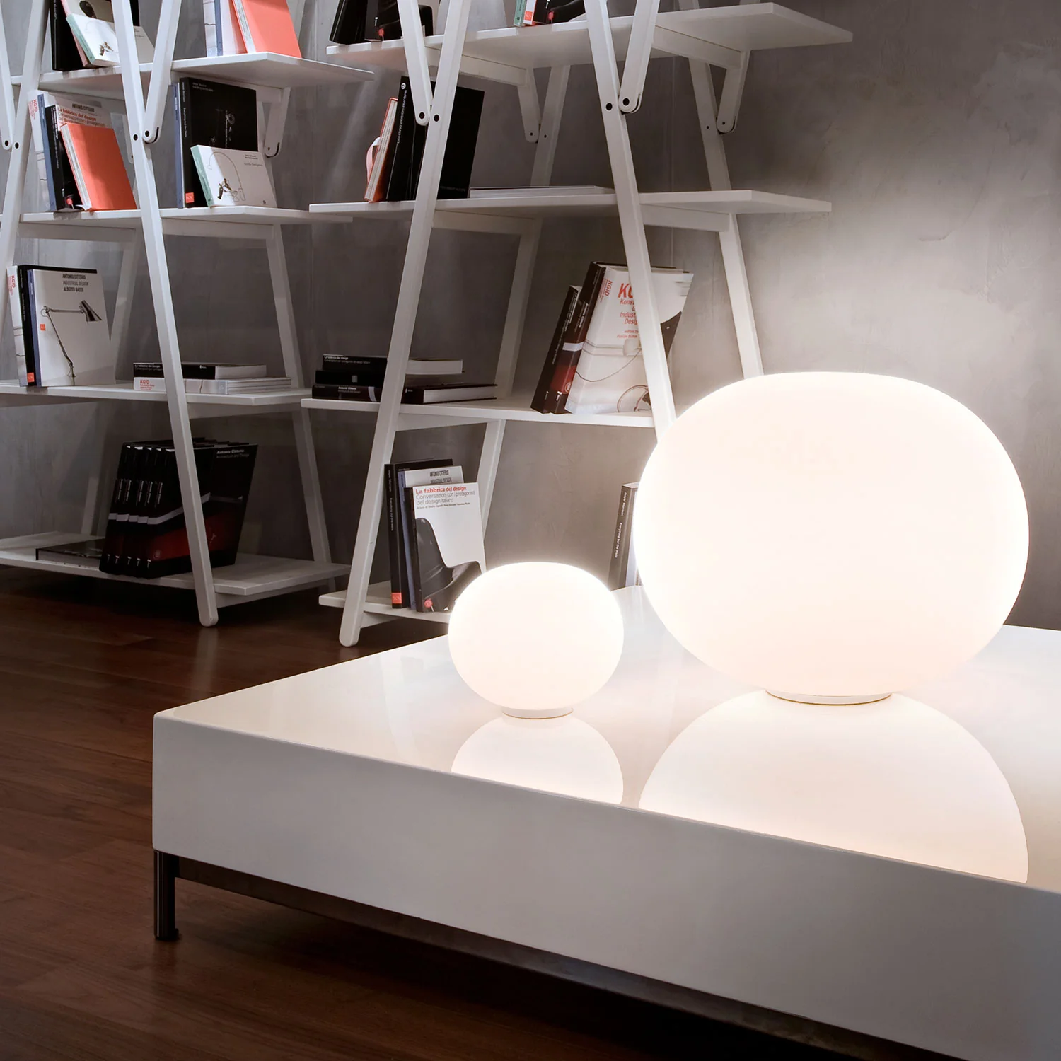 Mini Glo Ball T Table Lamp - Image 4