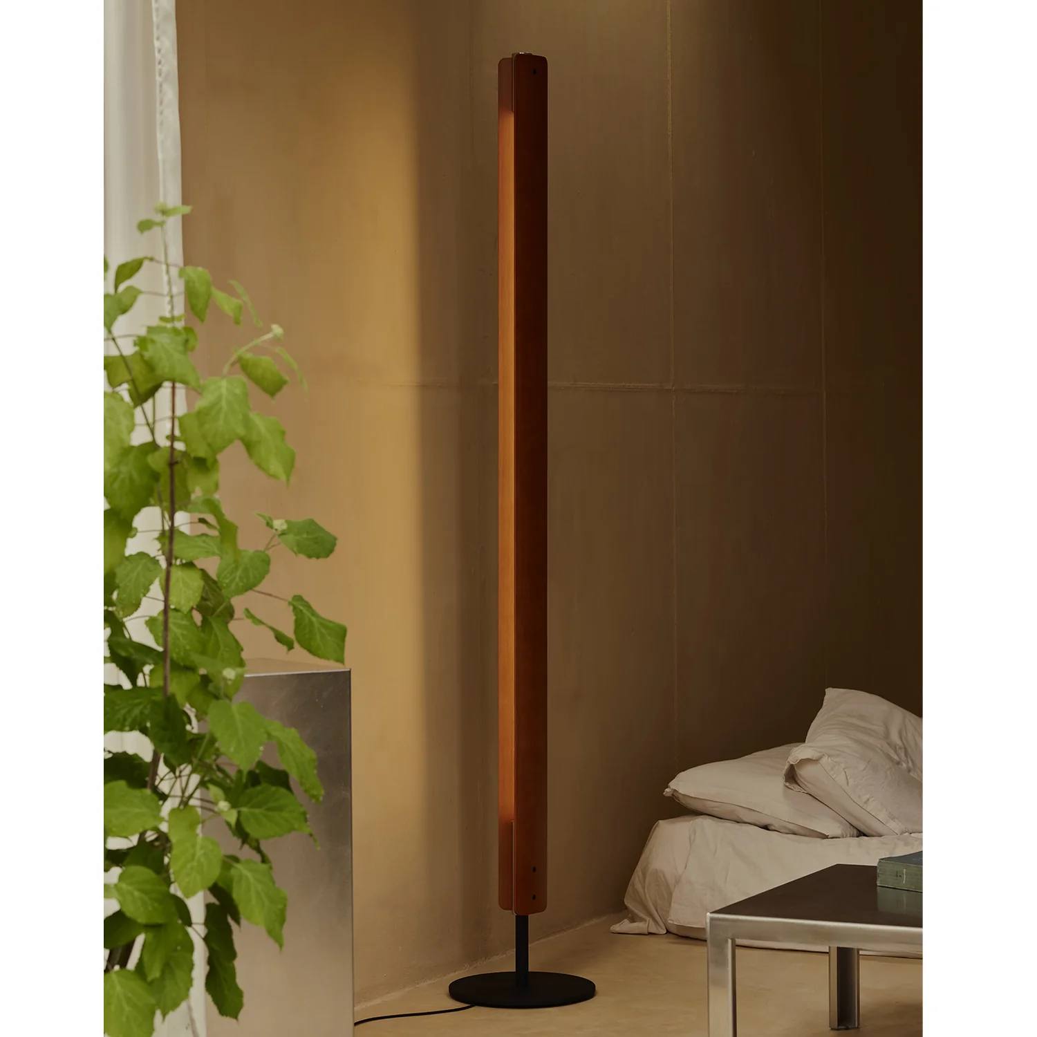 Seki-han F Floor Lamp - Image 5