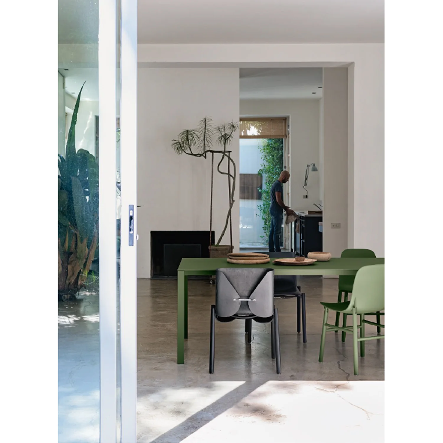 Sharky Chair, Aluminium Legs - Image 6