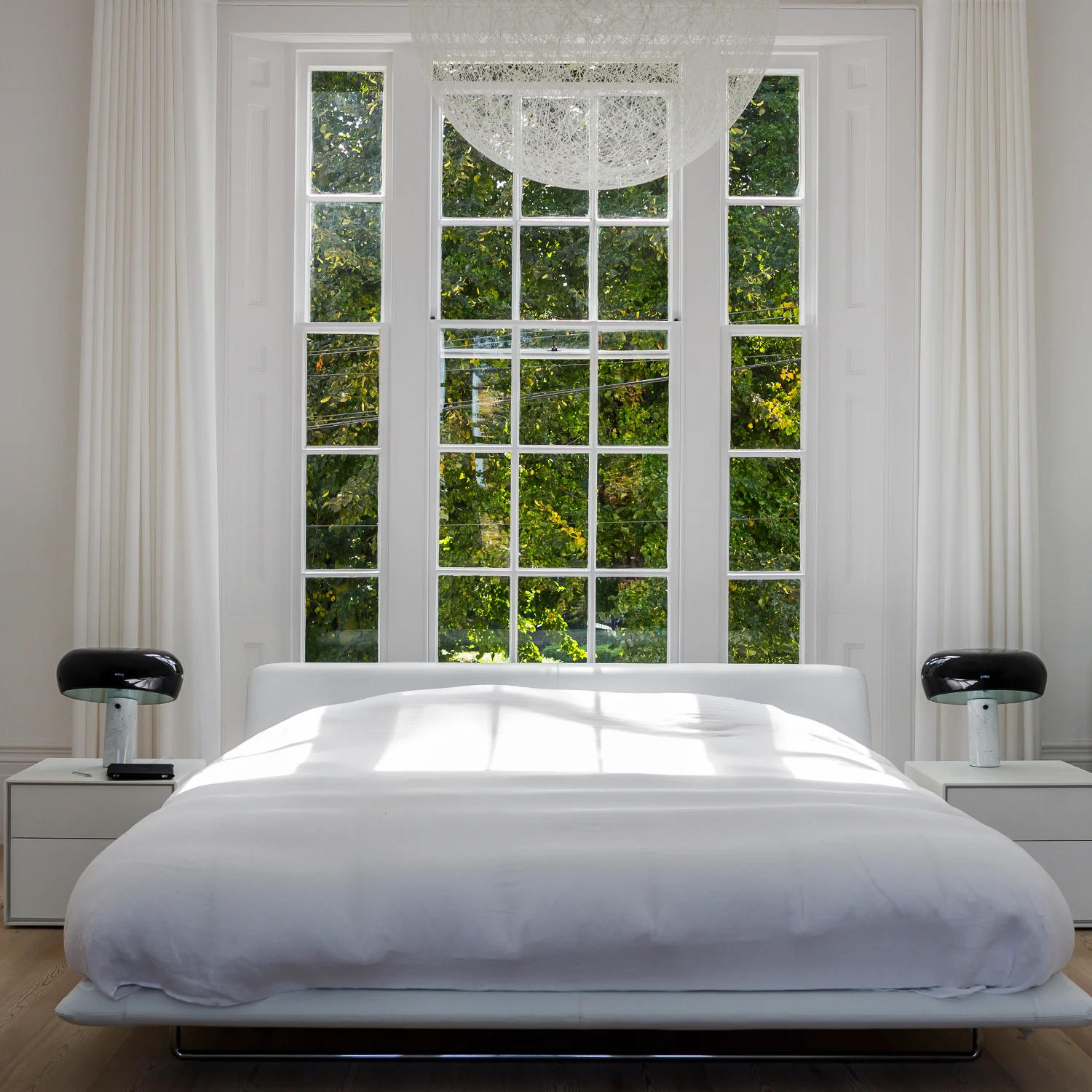 Snoopy Table Lamp - Image 4